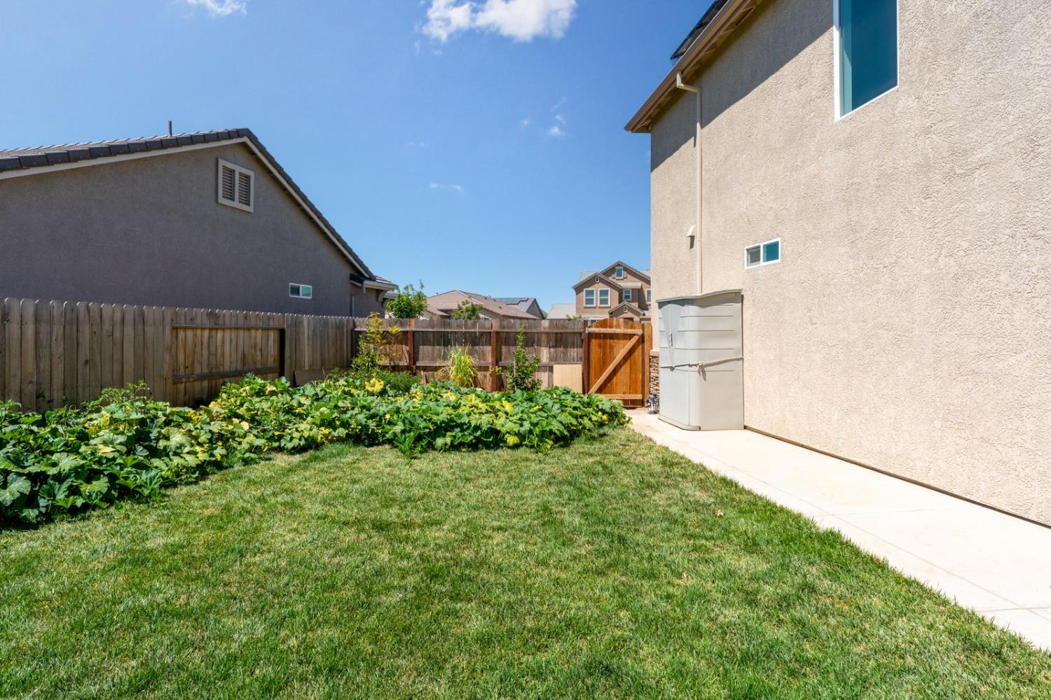 1856 Morro Ct, Los Banos, CA 93635