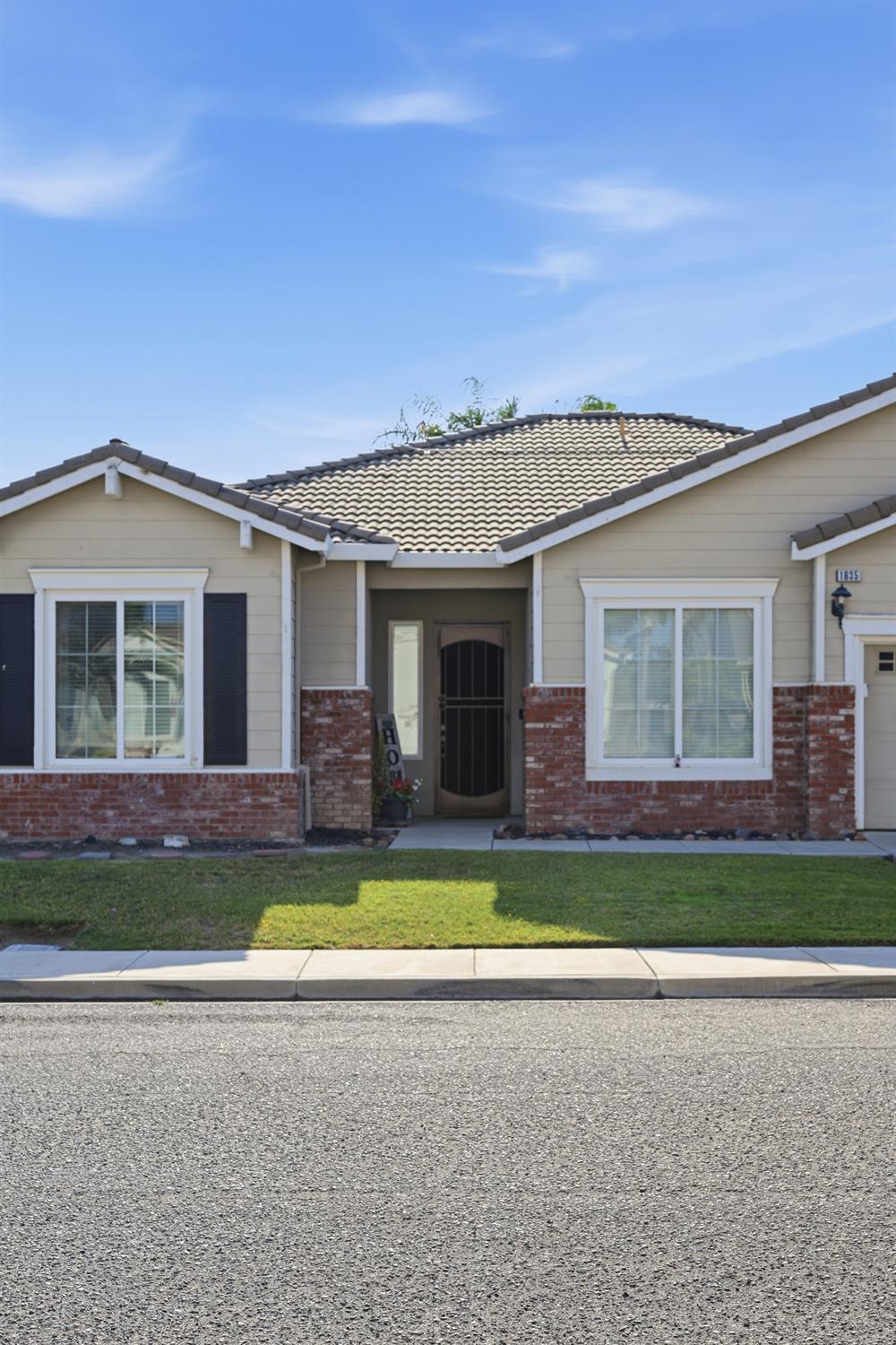 1635 Dutch Corner Dr, Newman, CA 95360