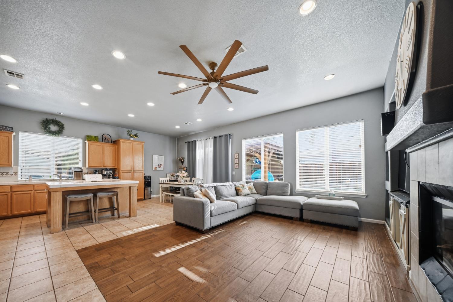 1635 Dutch Corner Dr, Newman, CA 95360