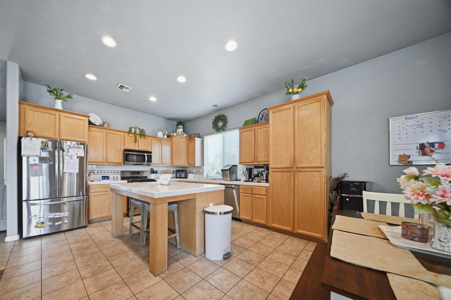 1635 Dutch Corner Dr, Newman, CA 95360