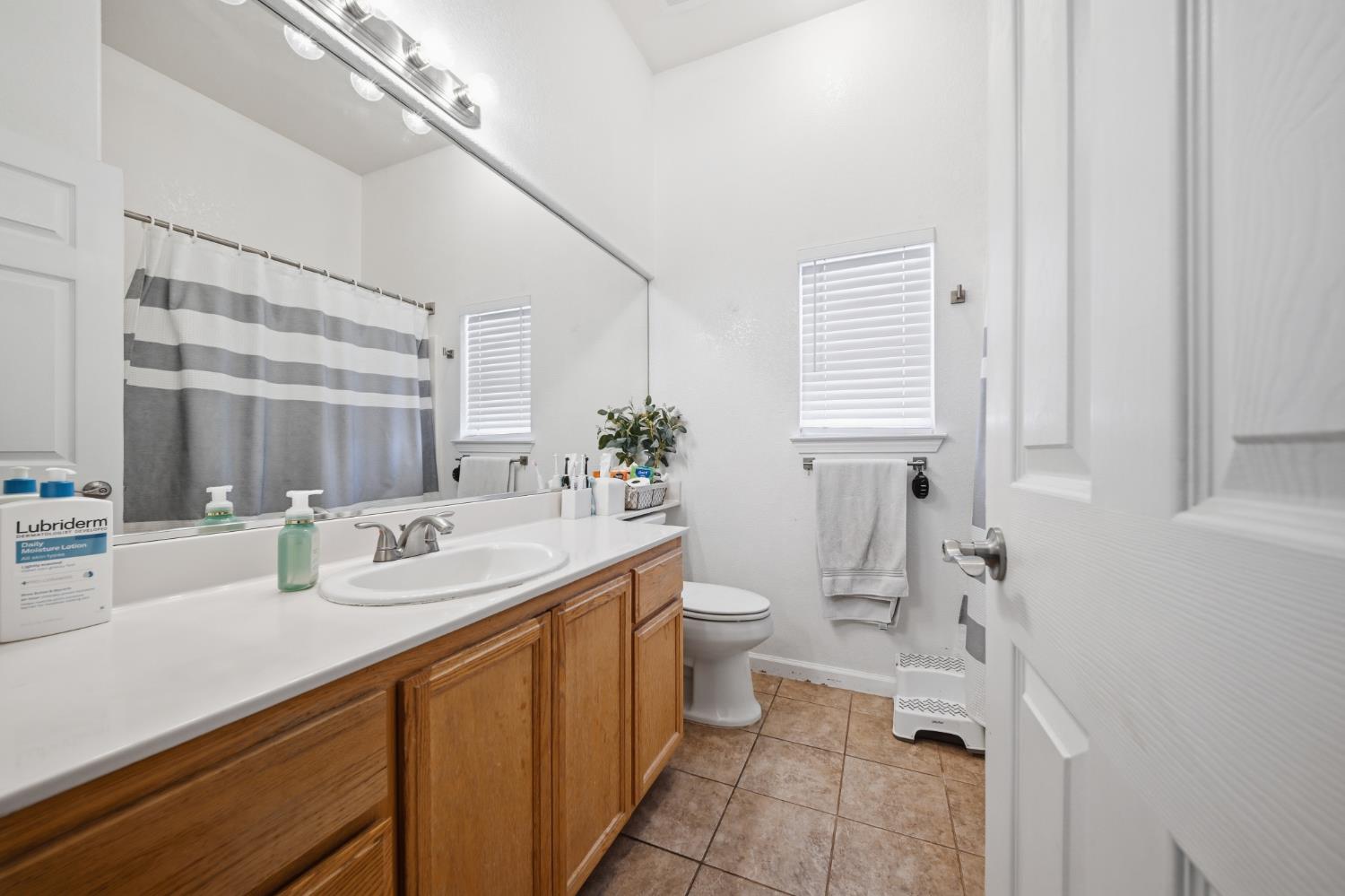 1635 Dutch Corner Dr, Newman, CA 95360