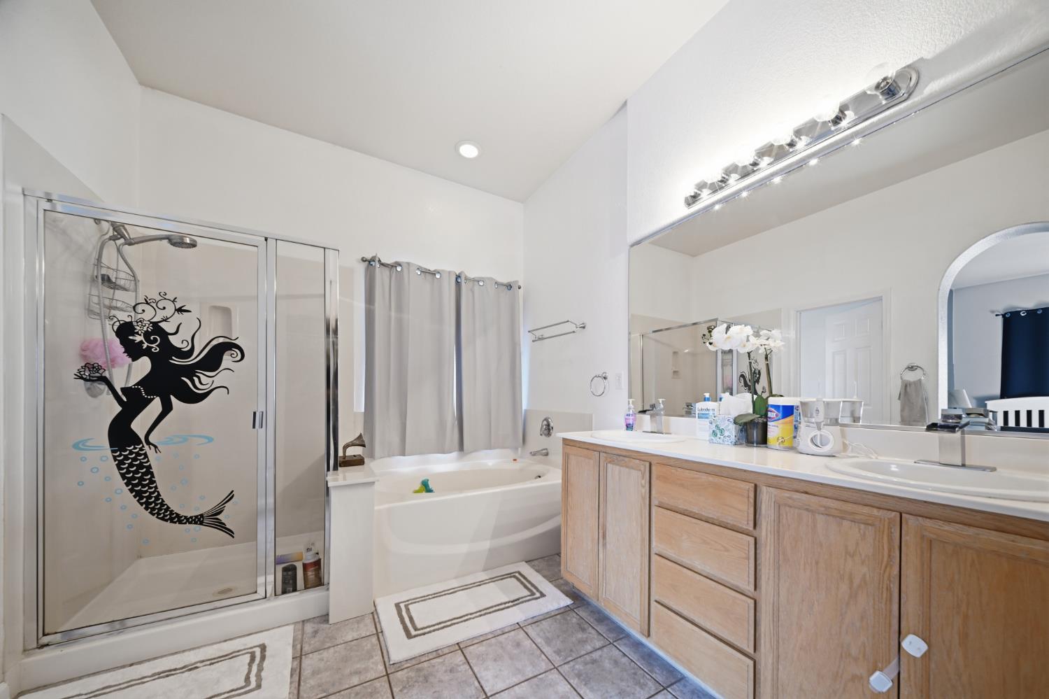 1635 Dutch Corner Dr, Newman, CA 95360