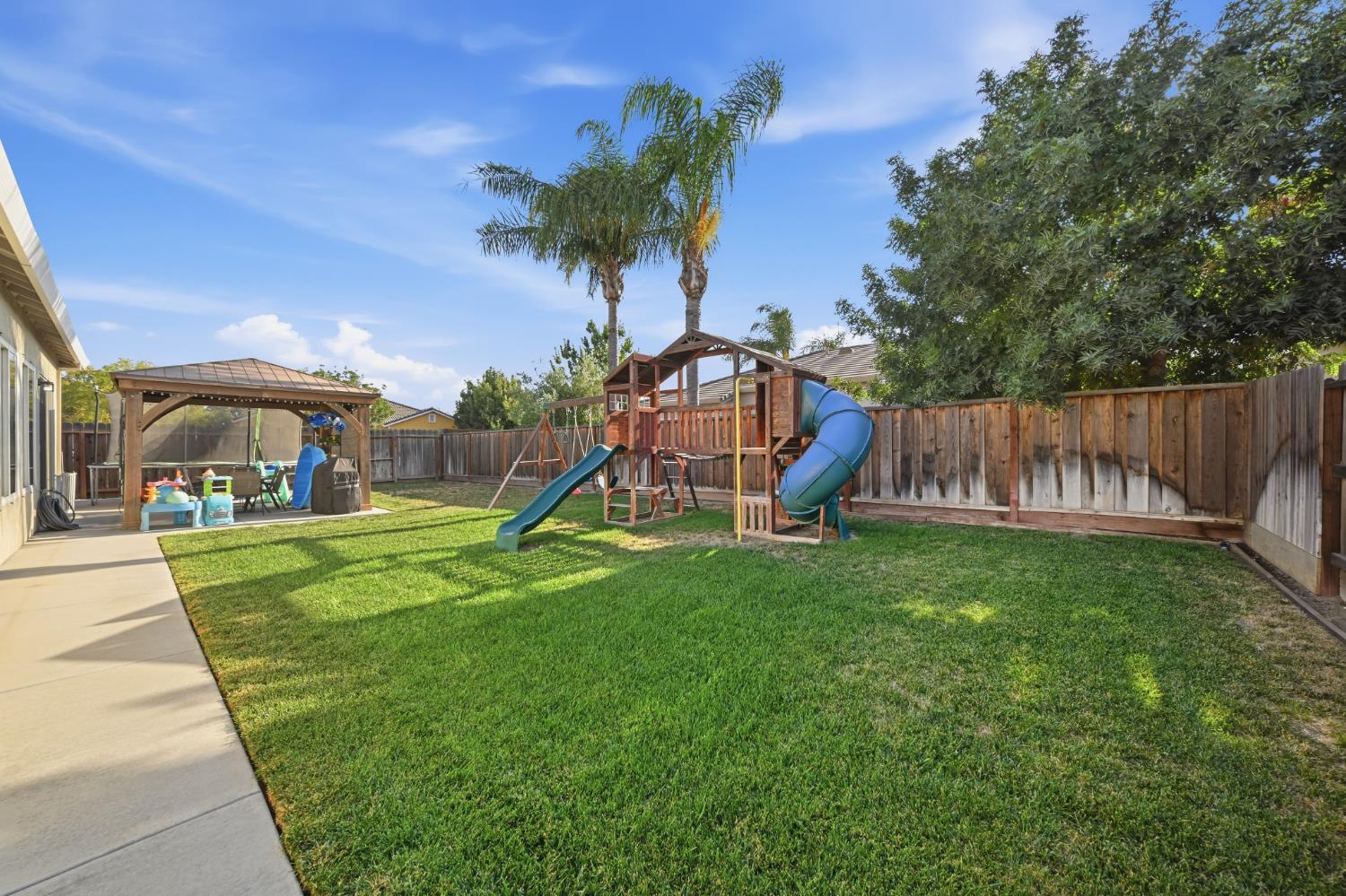 1635 Dutch Corner Dr, Newman, CA 95360