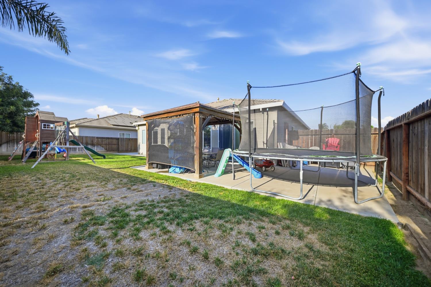 1635 Dutch Corner Dr, Newman, CA 95360