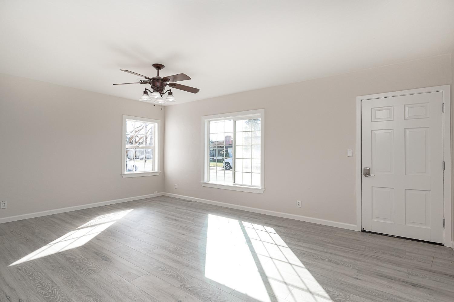 921 W 4th street, Ripon, CA 95366