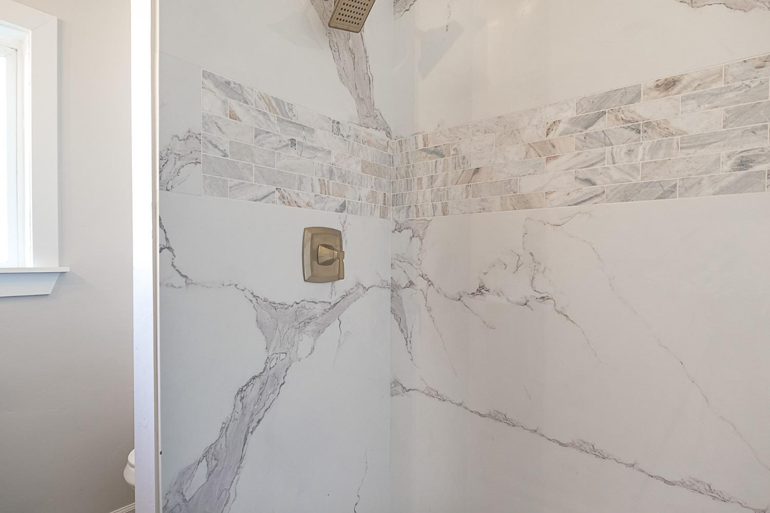 921 W 4th street, Ripon, CA 95366