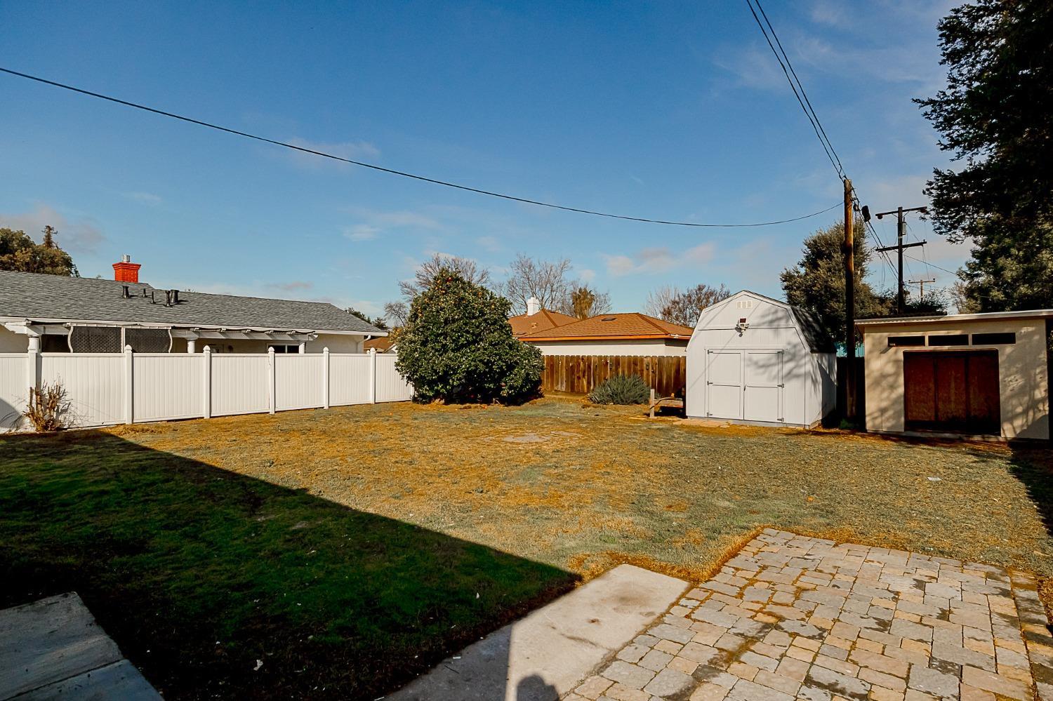 921 W 4th street, Ripon, CA 95366