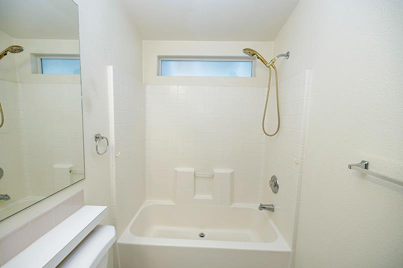 2505 Jackson Ave #154, Escalon, CA 95320