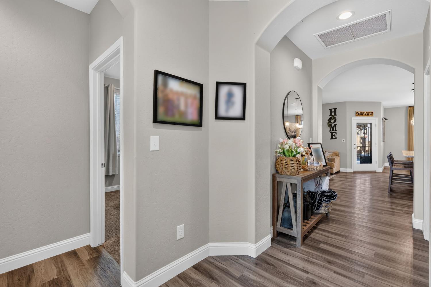 897 Gunnison Dr, Madera, CA 93638