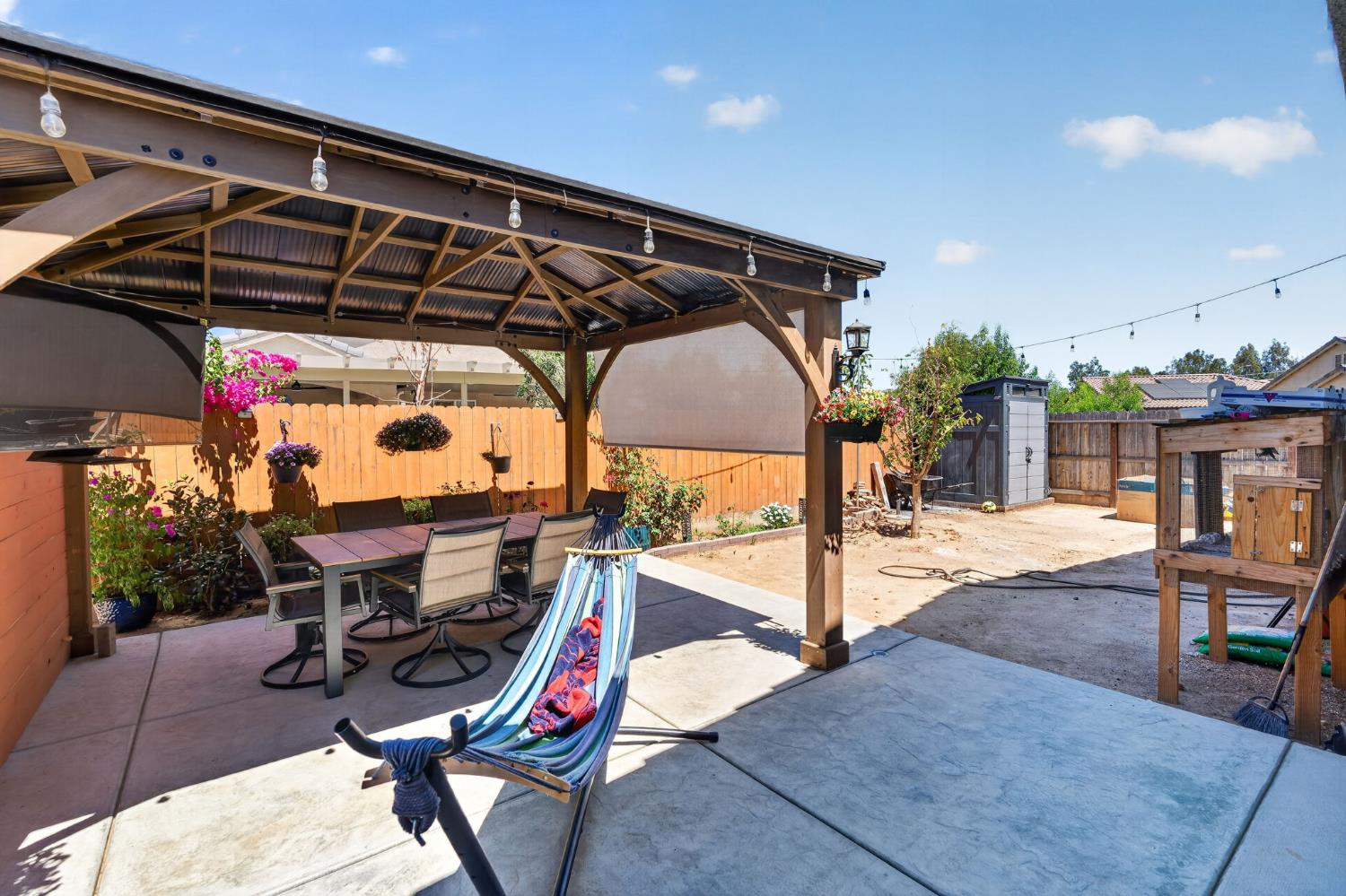 897 Gunnison Dr, Madera, CA 93638