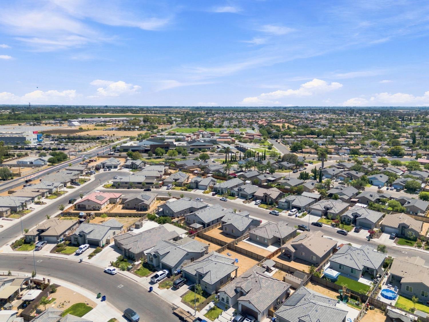 897 Gunnison Dr, Madera, CA 93638