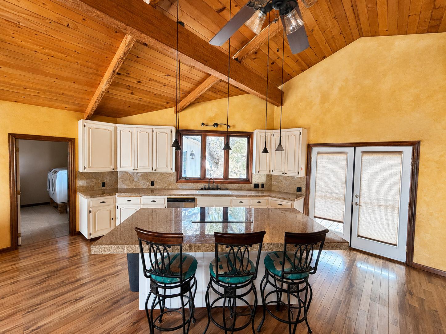 9846 Alamo Dr, La Grange, CA 95329