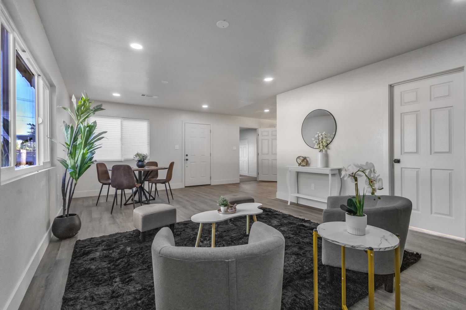 4825 Second St, Modesto, CA 95319