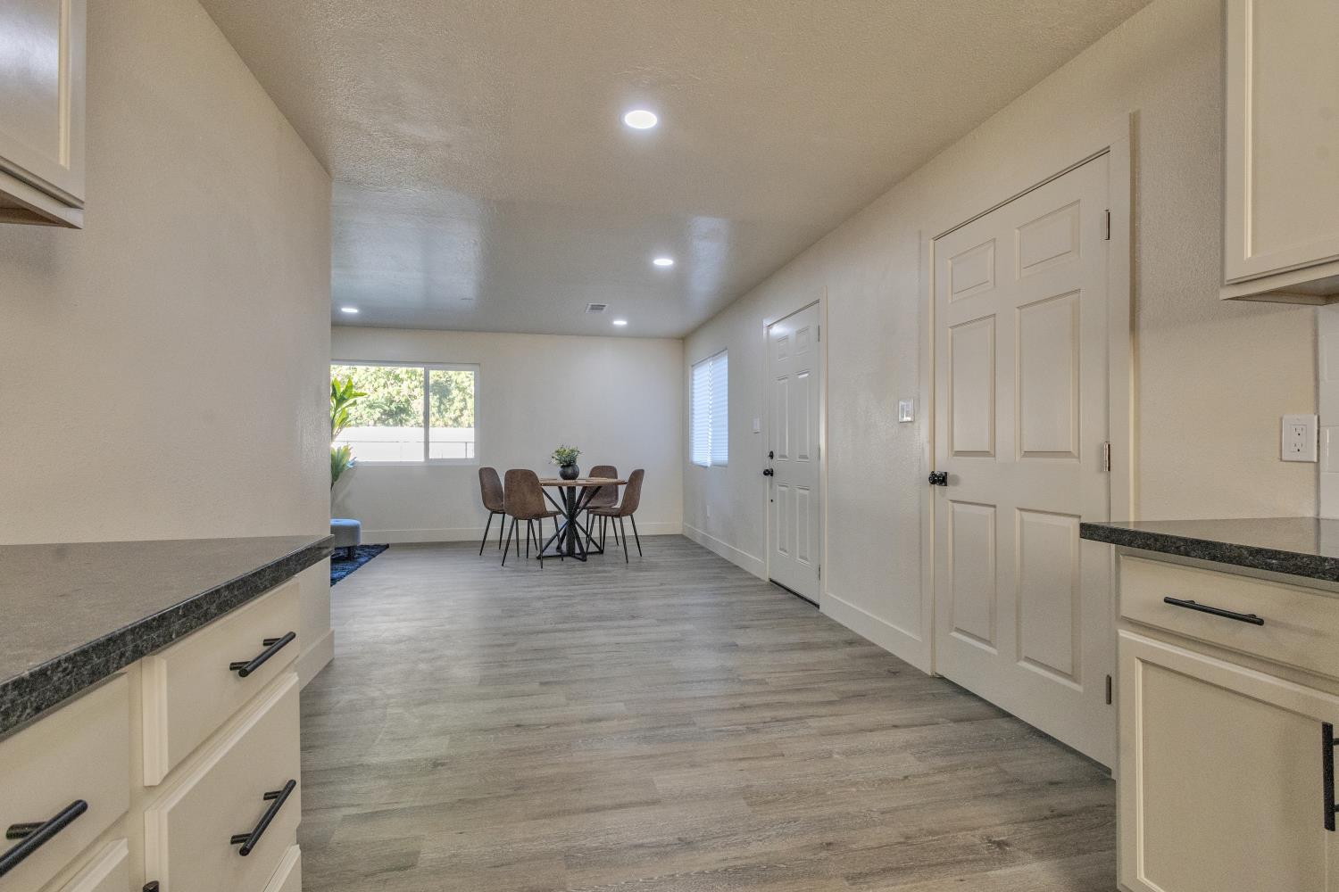 4825 Second St, Modesto, CA 95319