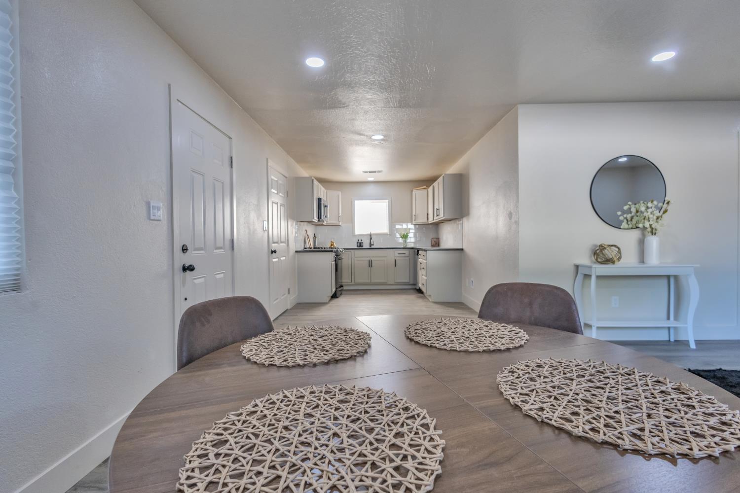 4825 Second St, Modesto, CA 95319