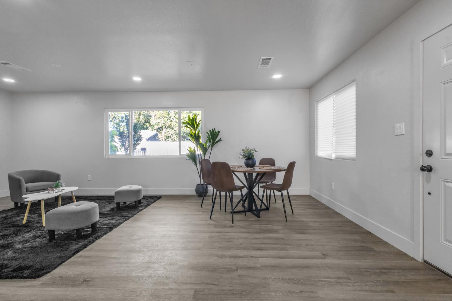 4825 Second St, Modesto, CA 95319