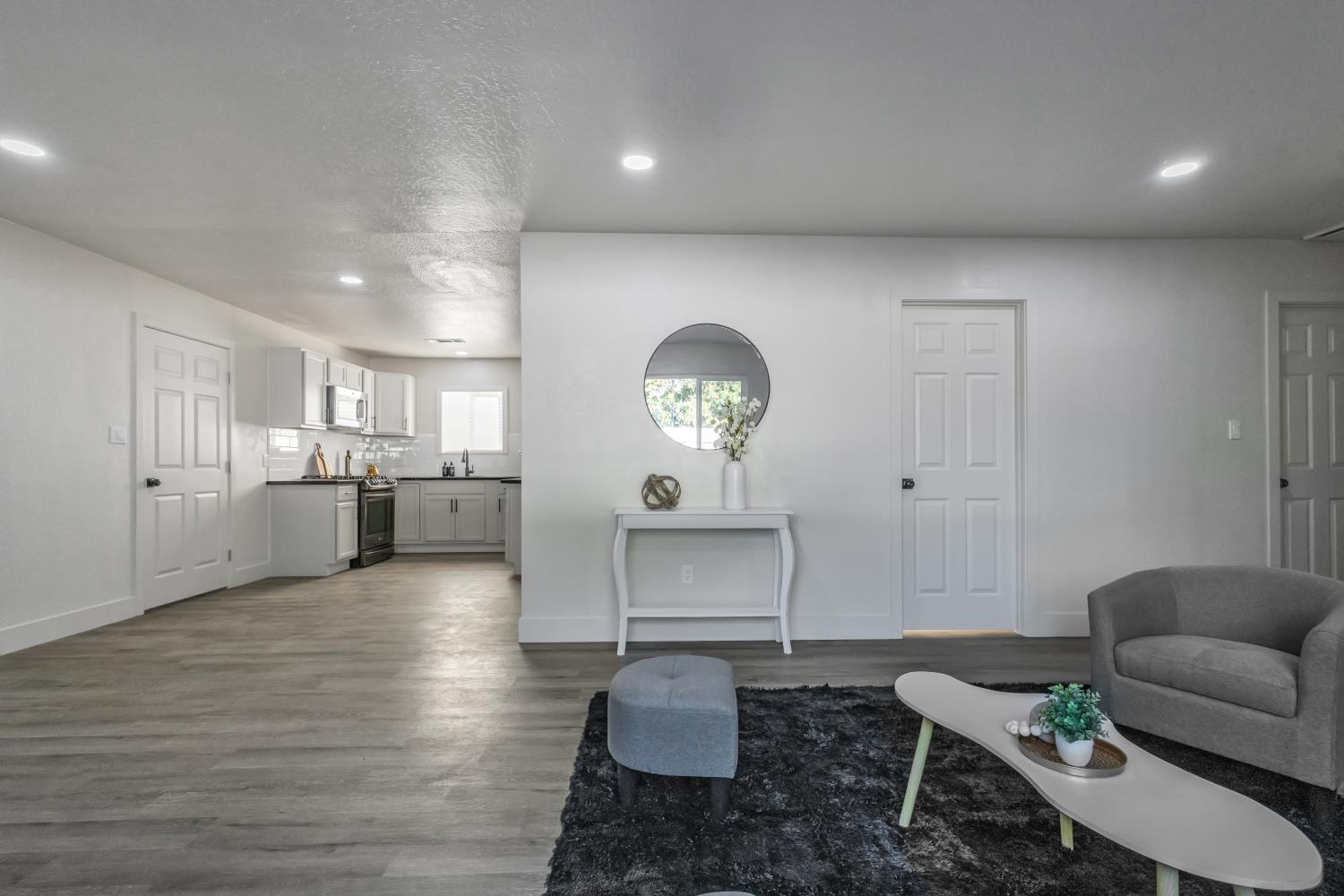 4825 Second St, Modesto, CA 95319