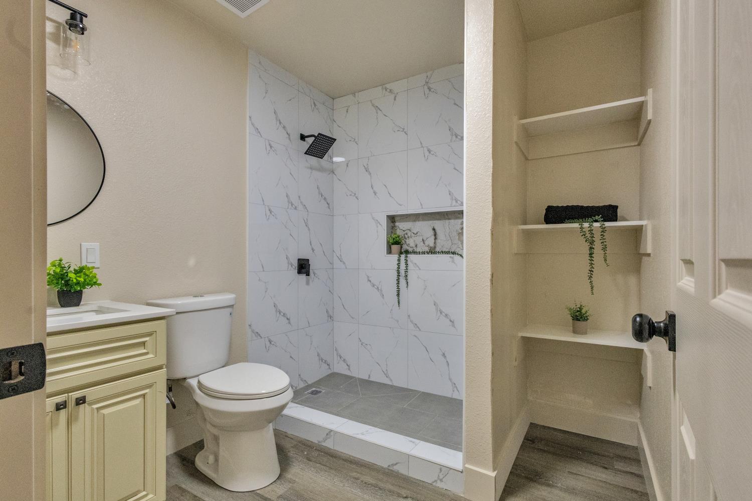 4825 Second St, Modesto, CA 95319