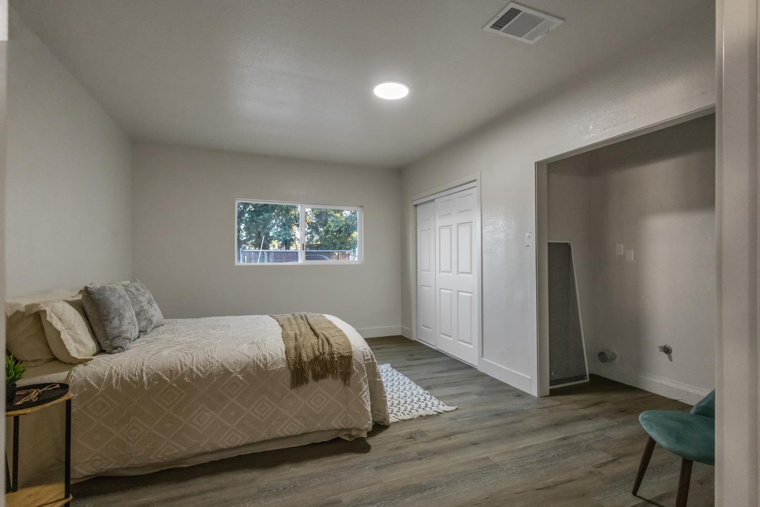 4825 Second St, Modesto, CA 95319