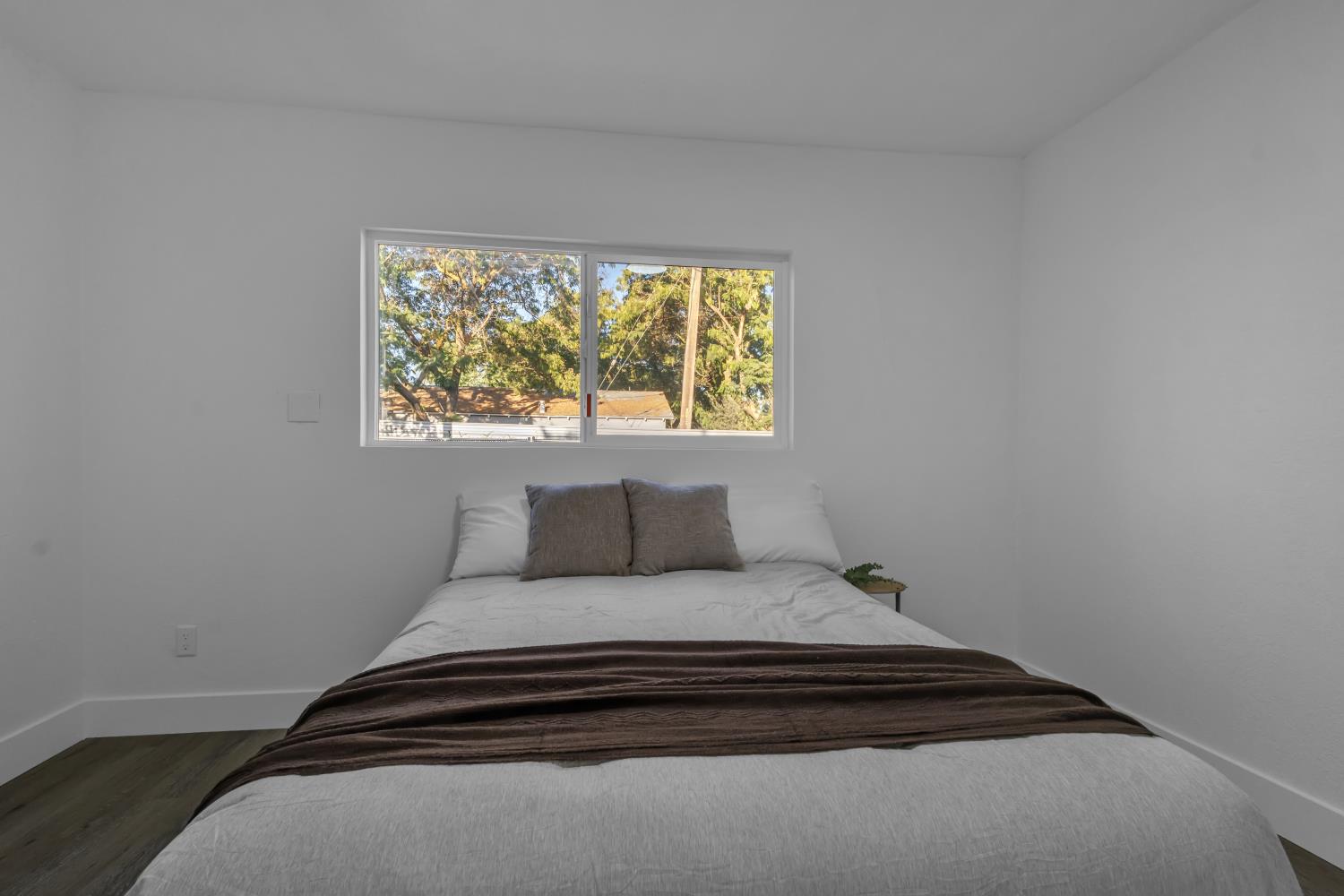 4825 Second St, Modesto, CA 95319