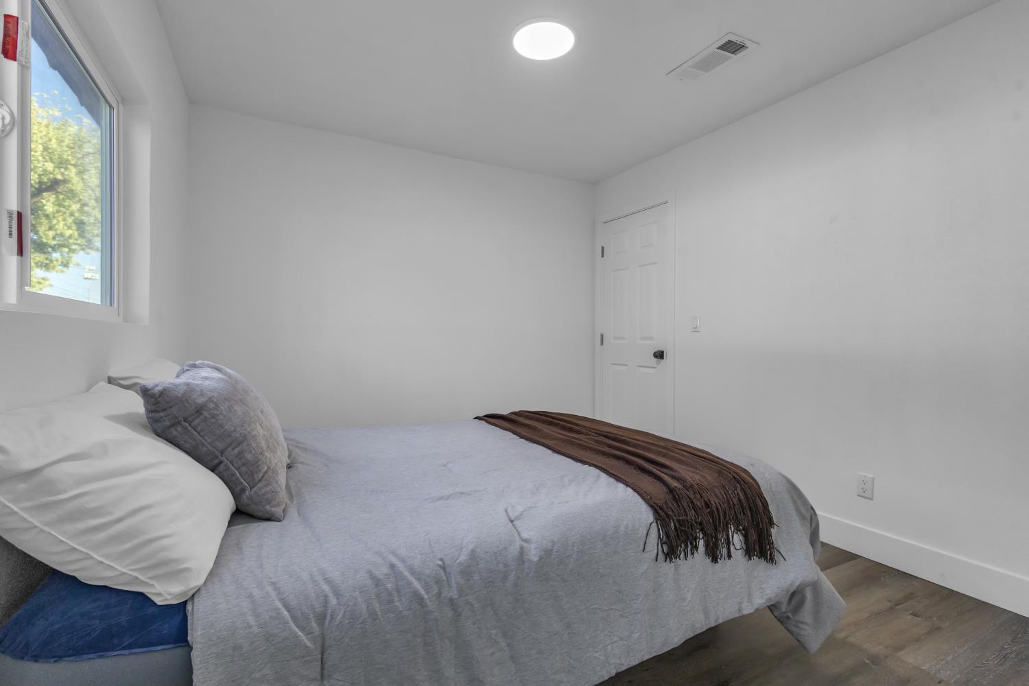 4825 Second St, Modesto, CA 95319