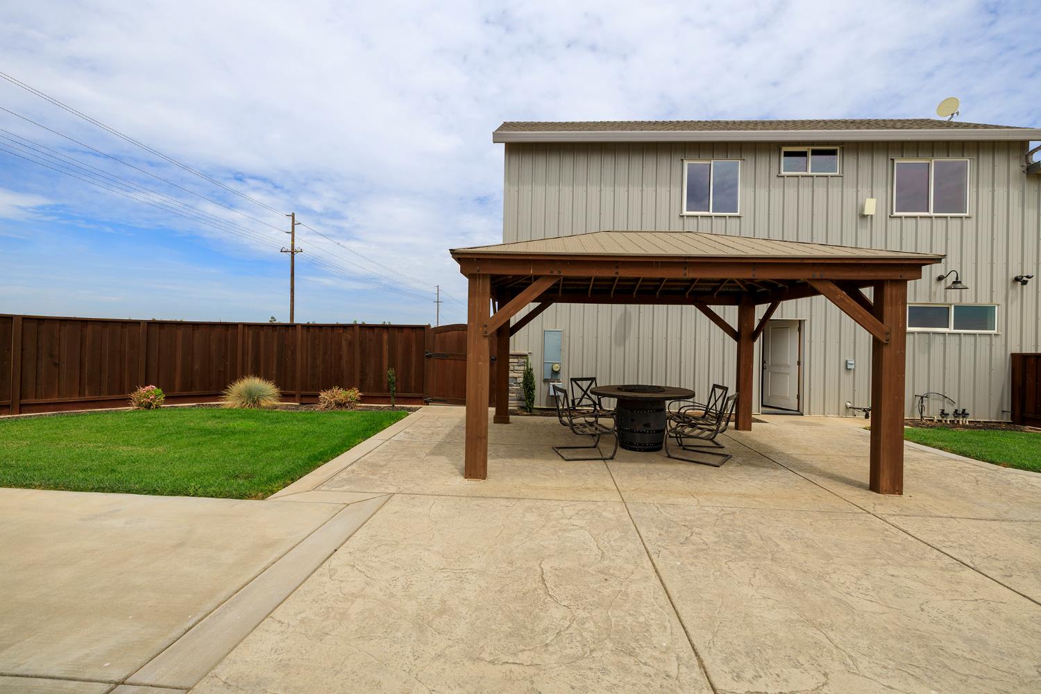 500 S Vincent Rd, Turlock, CA 95380