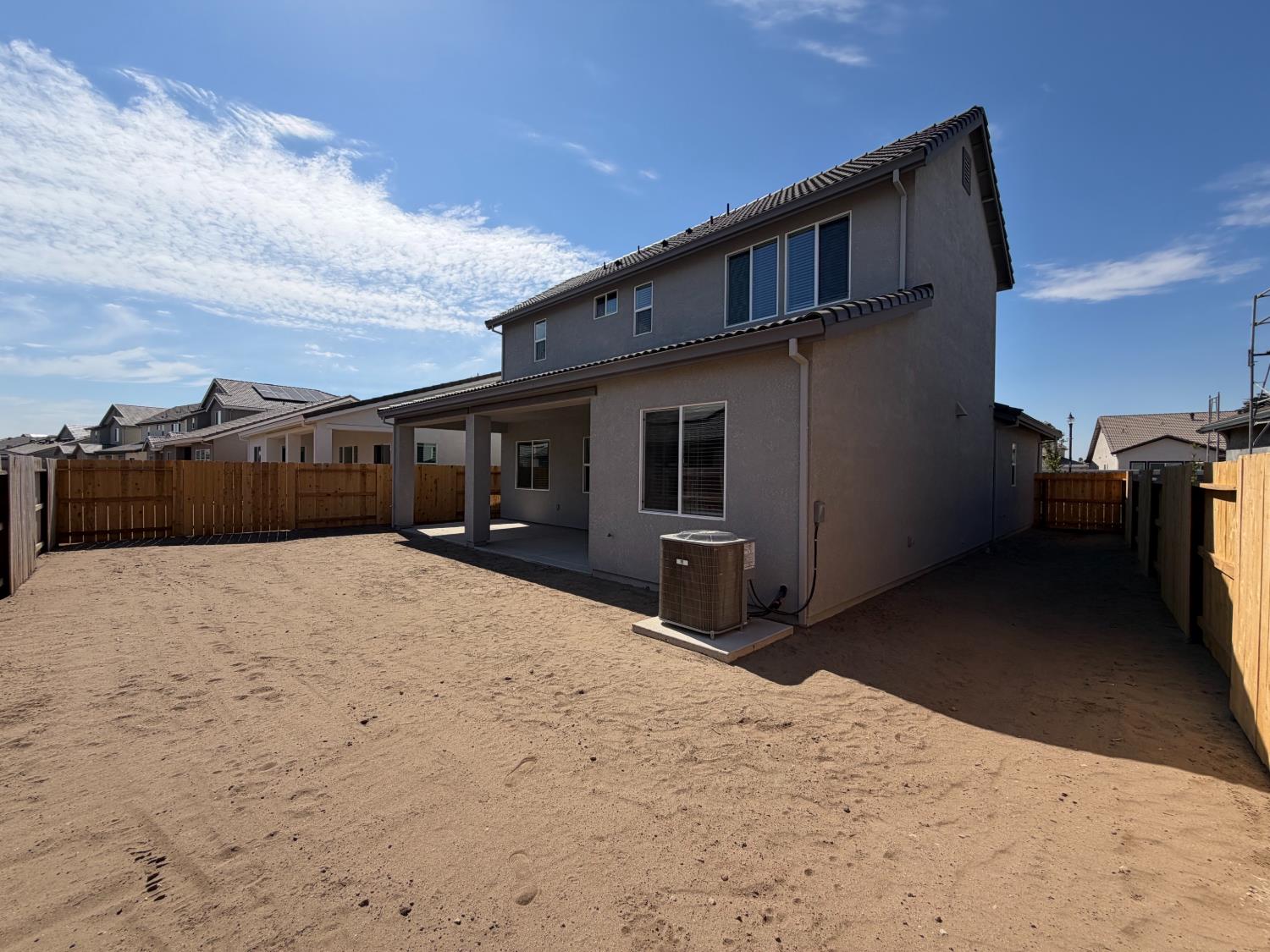 375 S Hot Springs Dr, Manteca, CA 95337