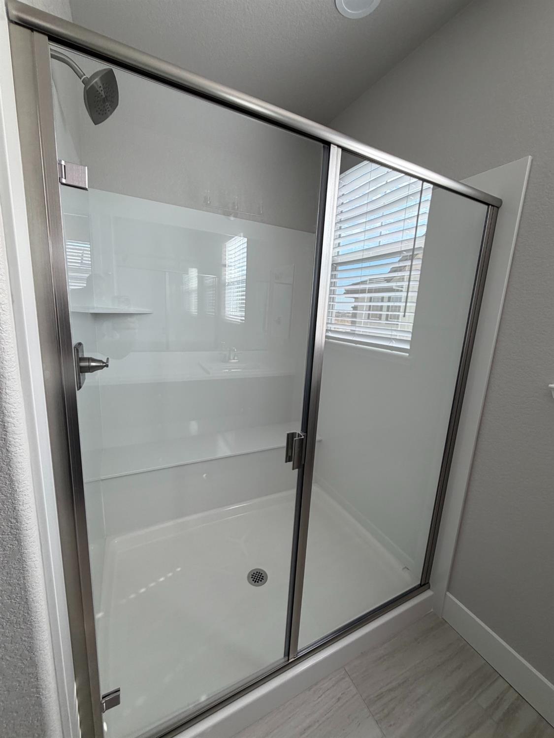 367 Hot Springs Dr, Manteca, CA 95337
