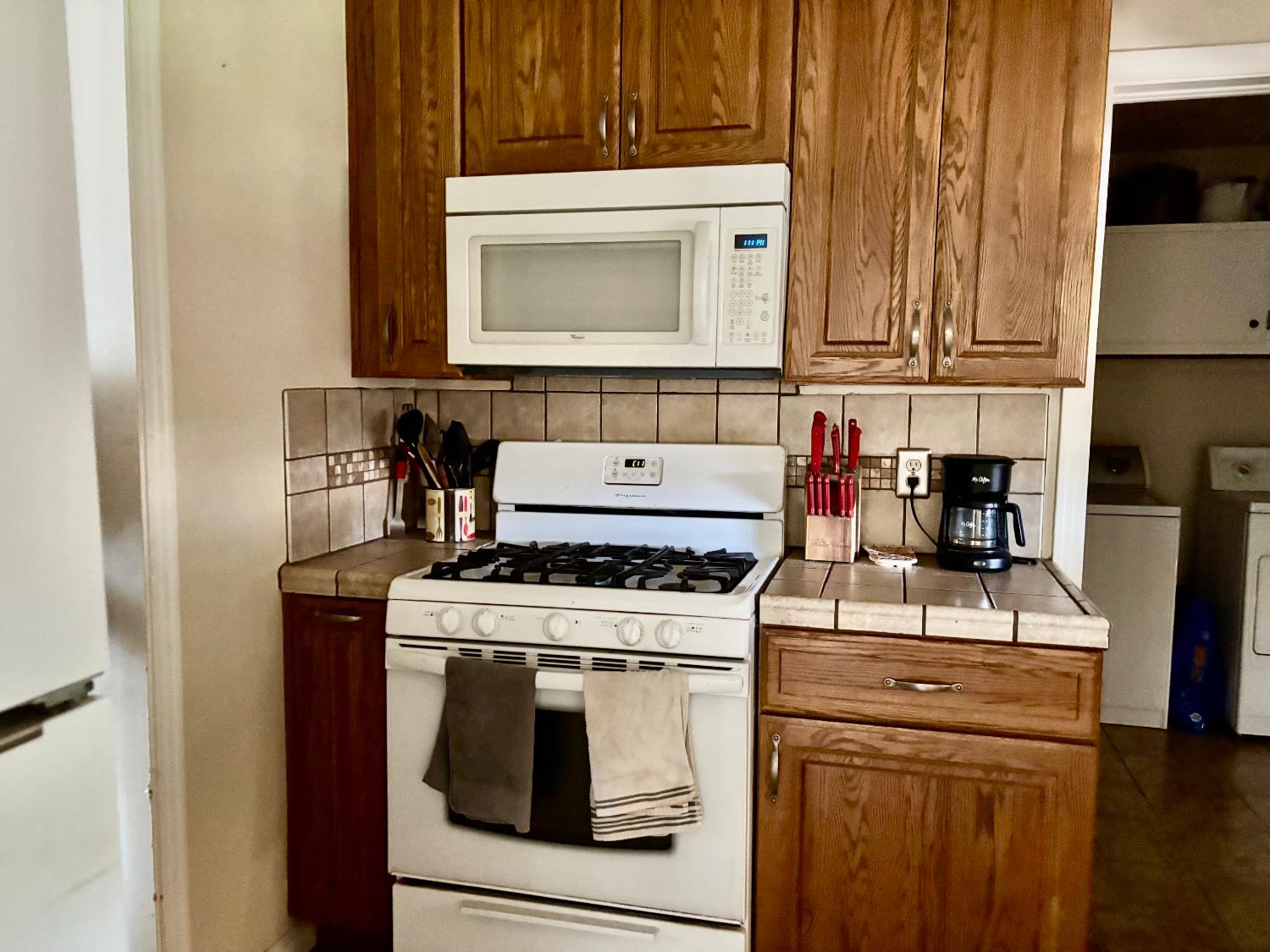 520 N 4th St, Patterson, CA 95363