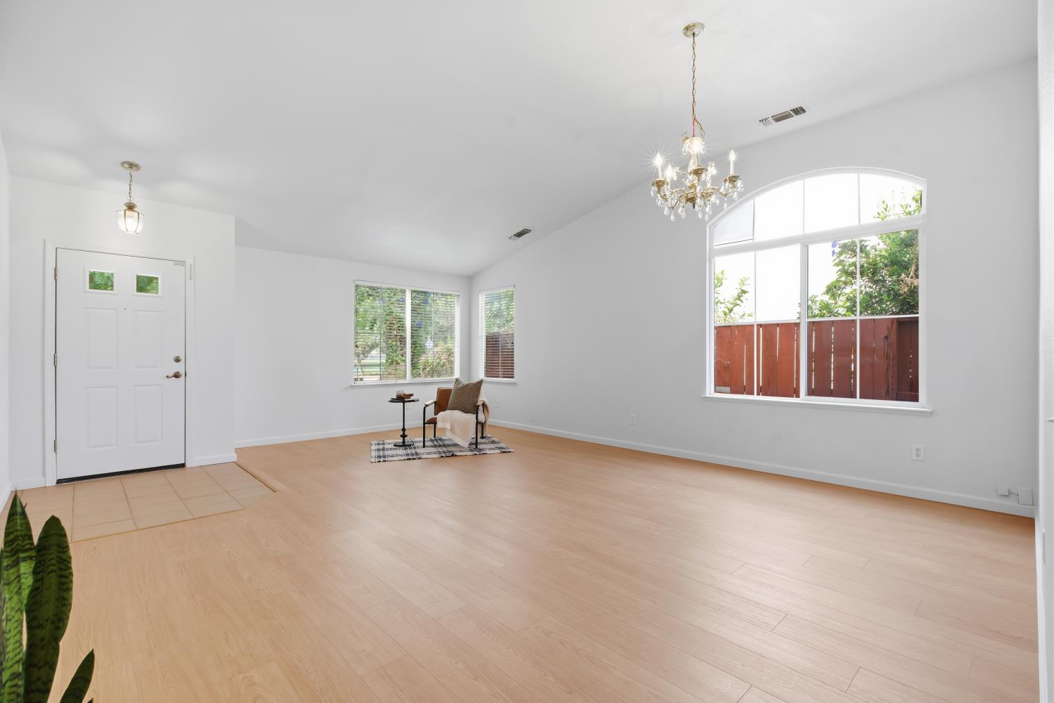 1737 Mable Ave, Modesto, CA 95355