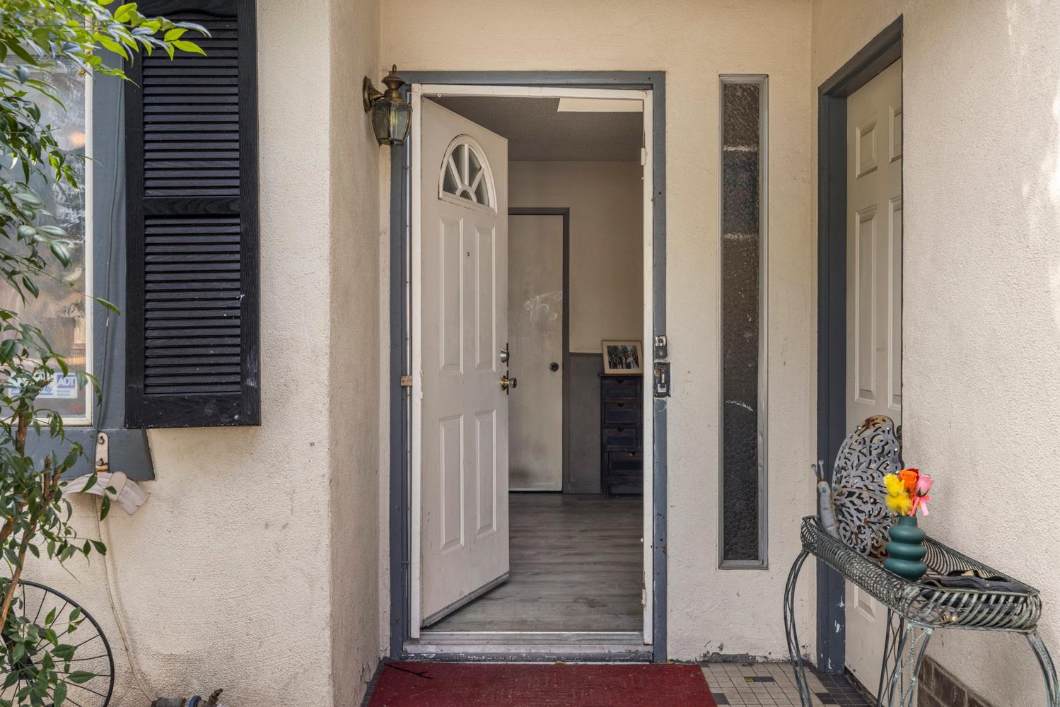 2908 Bateman Ln, Modesto, CA 95354