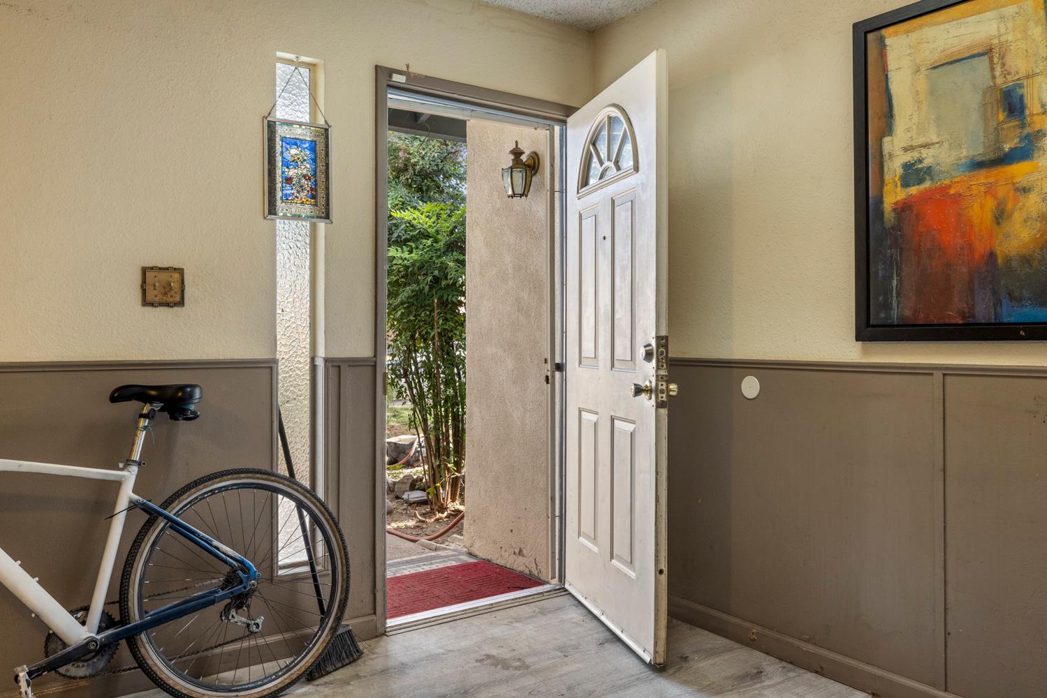 2908 Bateman Ln, Modesto, CA 95354