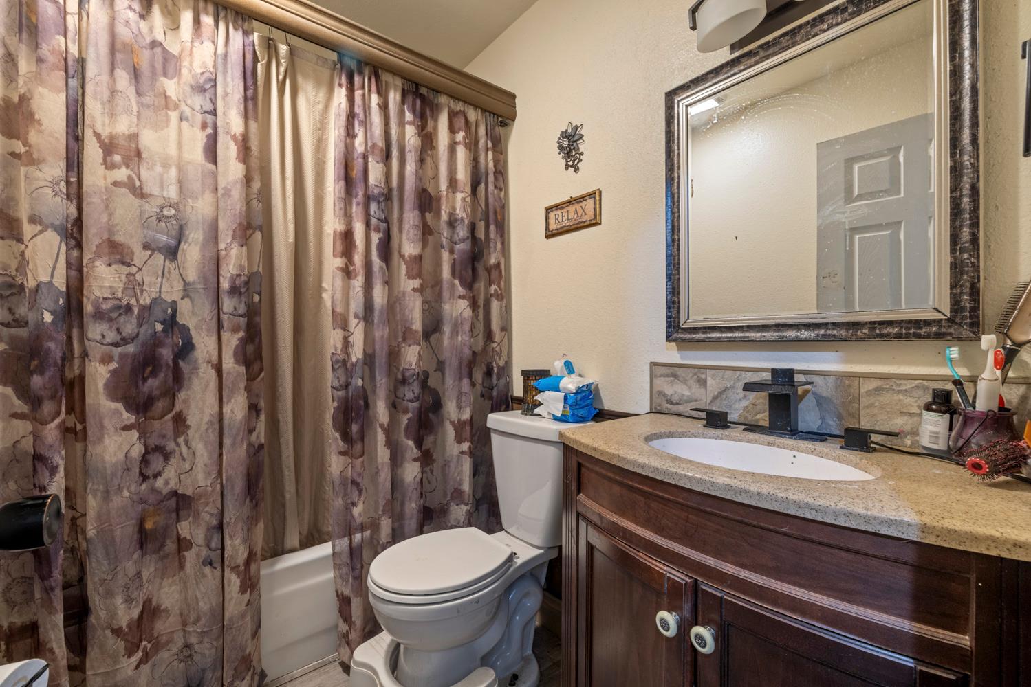 2908 Bateman Ln, Modesto, CA 95354