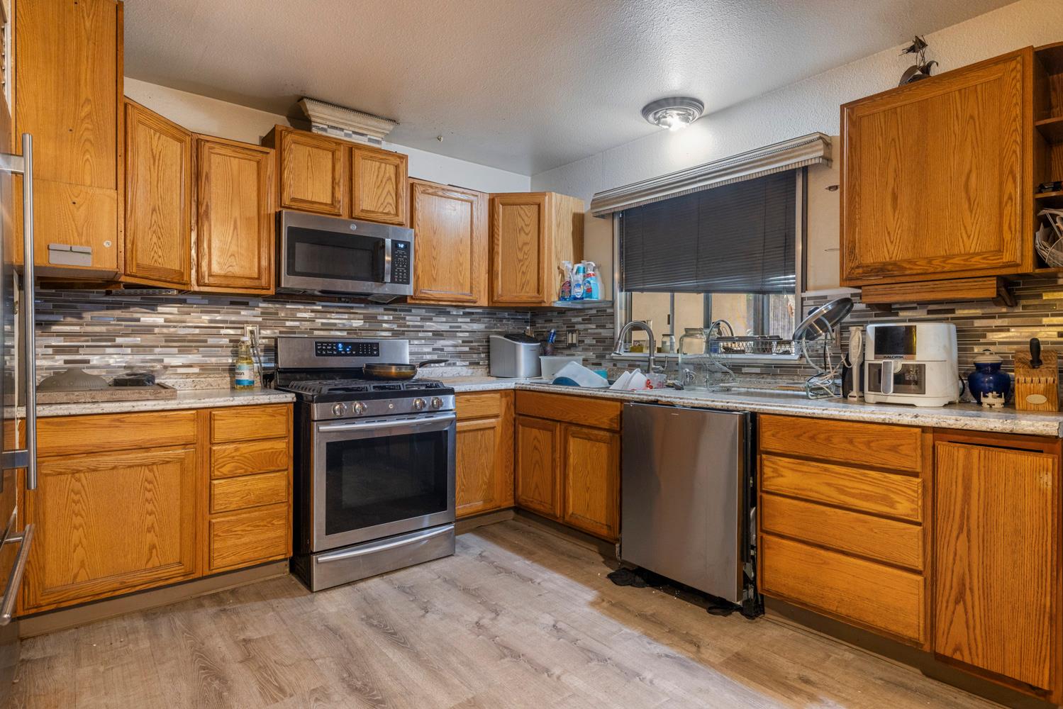 2908 Bateman Ln, Modesto, CA 95354