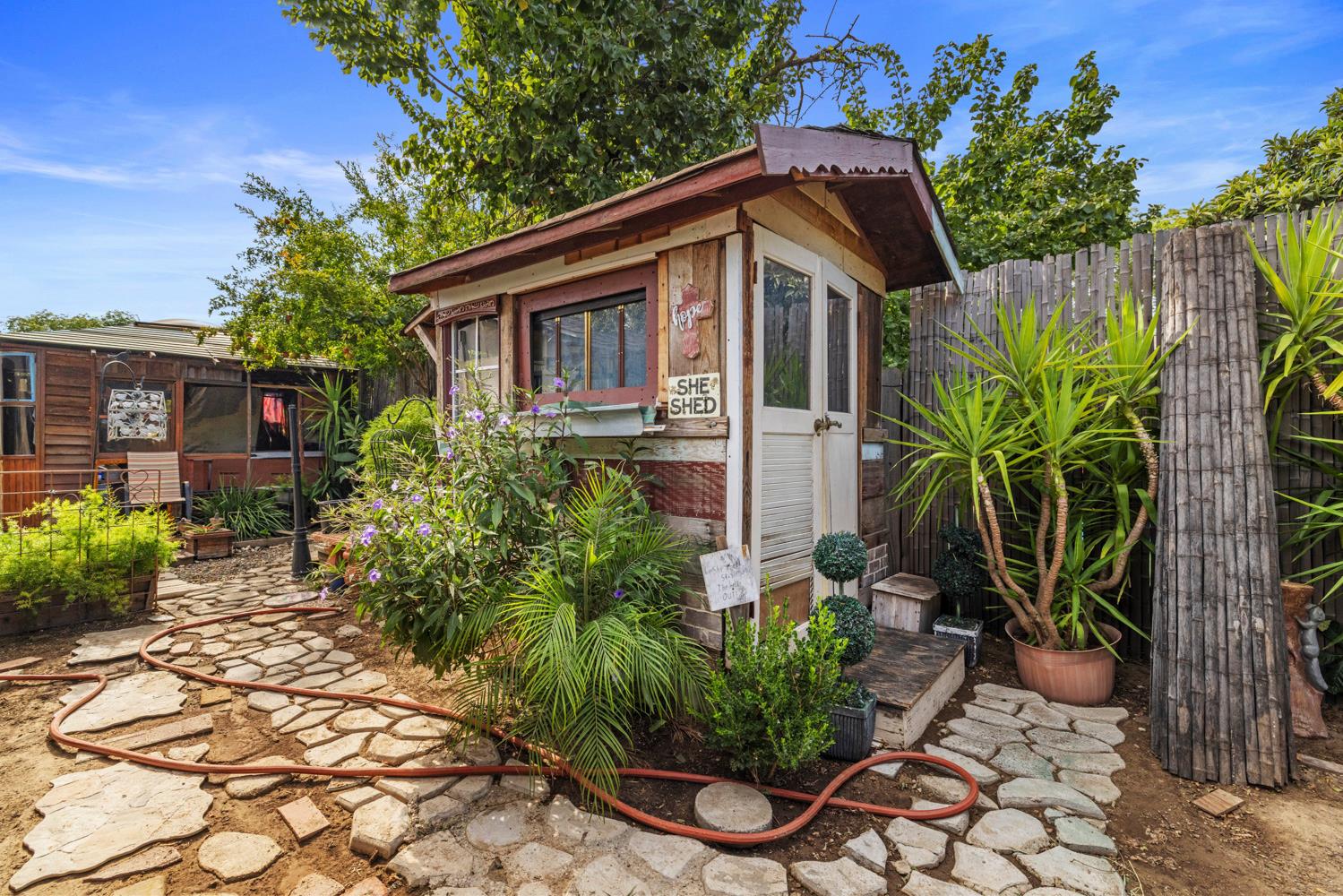 2908 Bateman Ln, Modesto, CA 95354