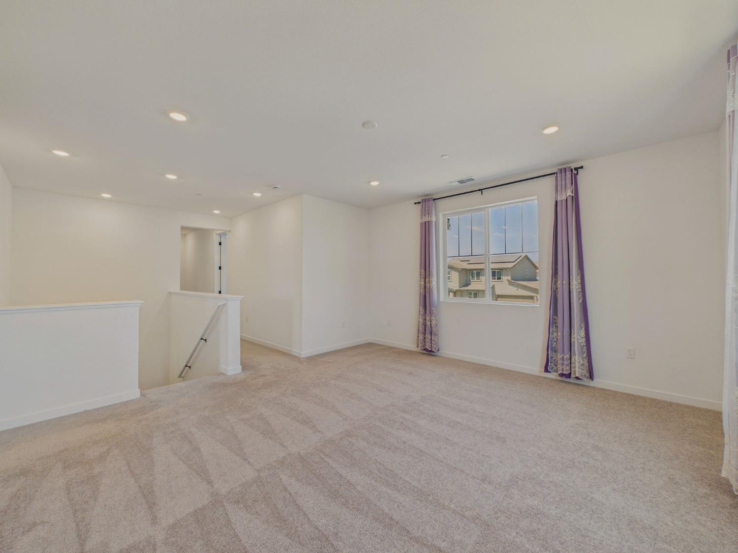 3276 Oak Trail Dr, Manteca, CA 95337