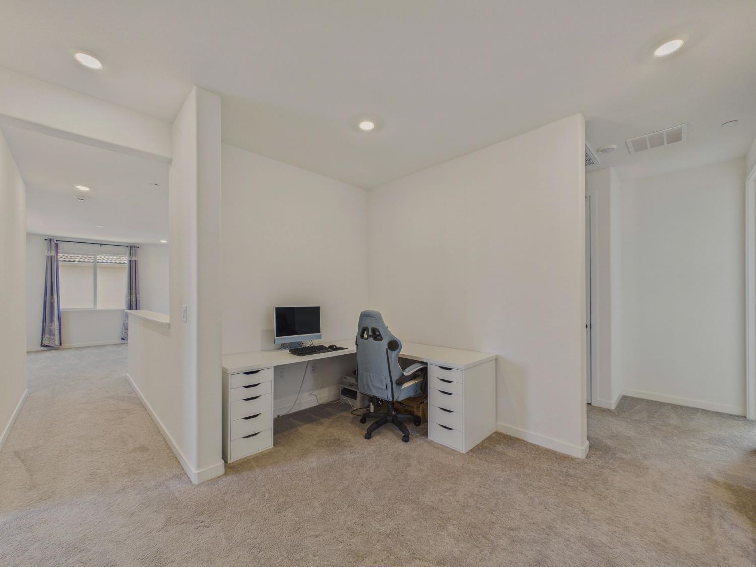 3276 Oak Trail Dr, Manteca, CA 95337