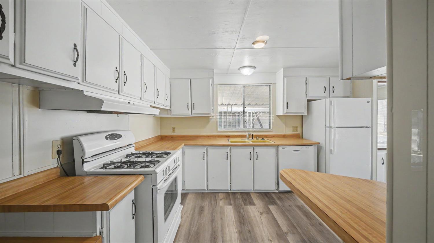 12344 26 Mile Rd. #61, Oakdale, CA 95361