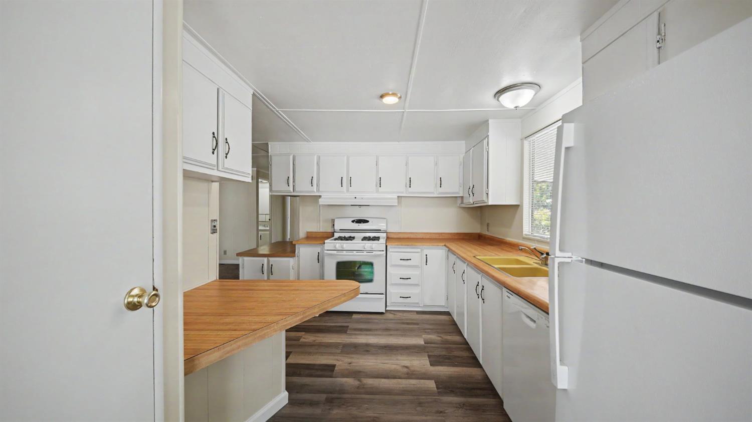 12344 26 Mile Rd. #61, Oakdale, CA 95361