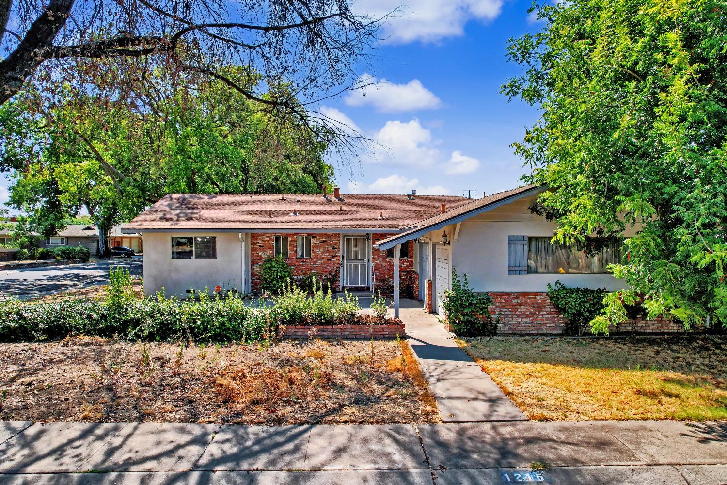 1215 Del Vale Ave, Modesto, CA 95350