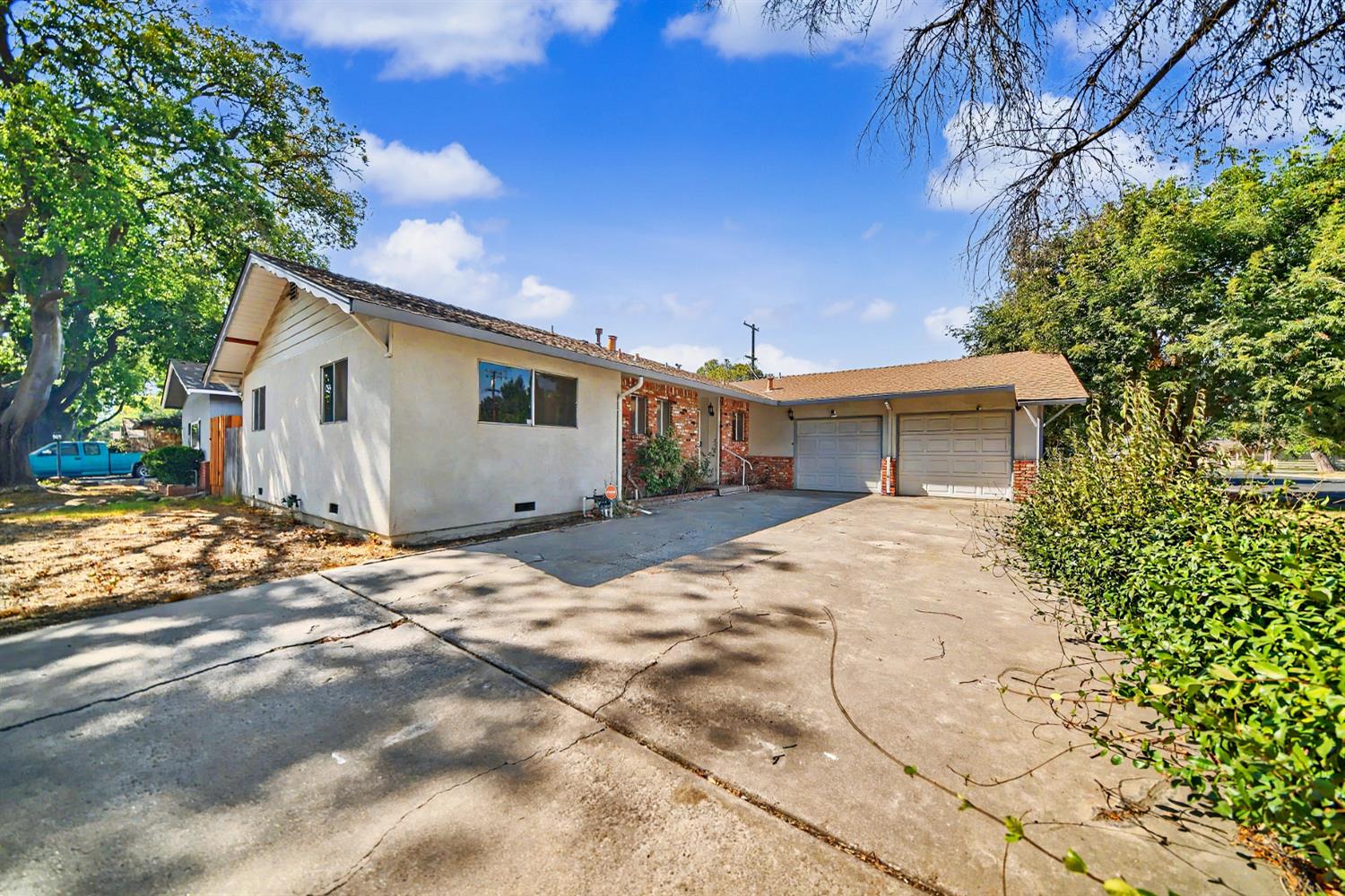 1215 Del Vale Ave, Modesto, CA 95350