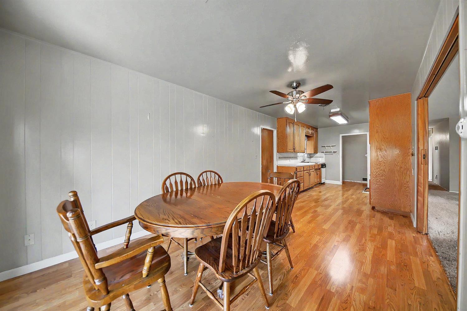 1215 Del Vale Ave, Modesto, CA 95350