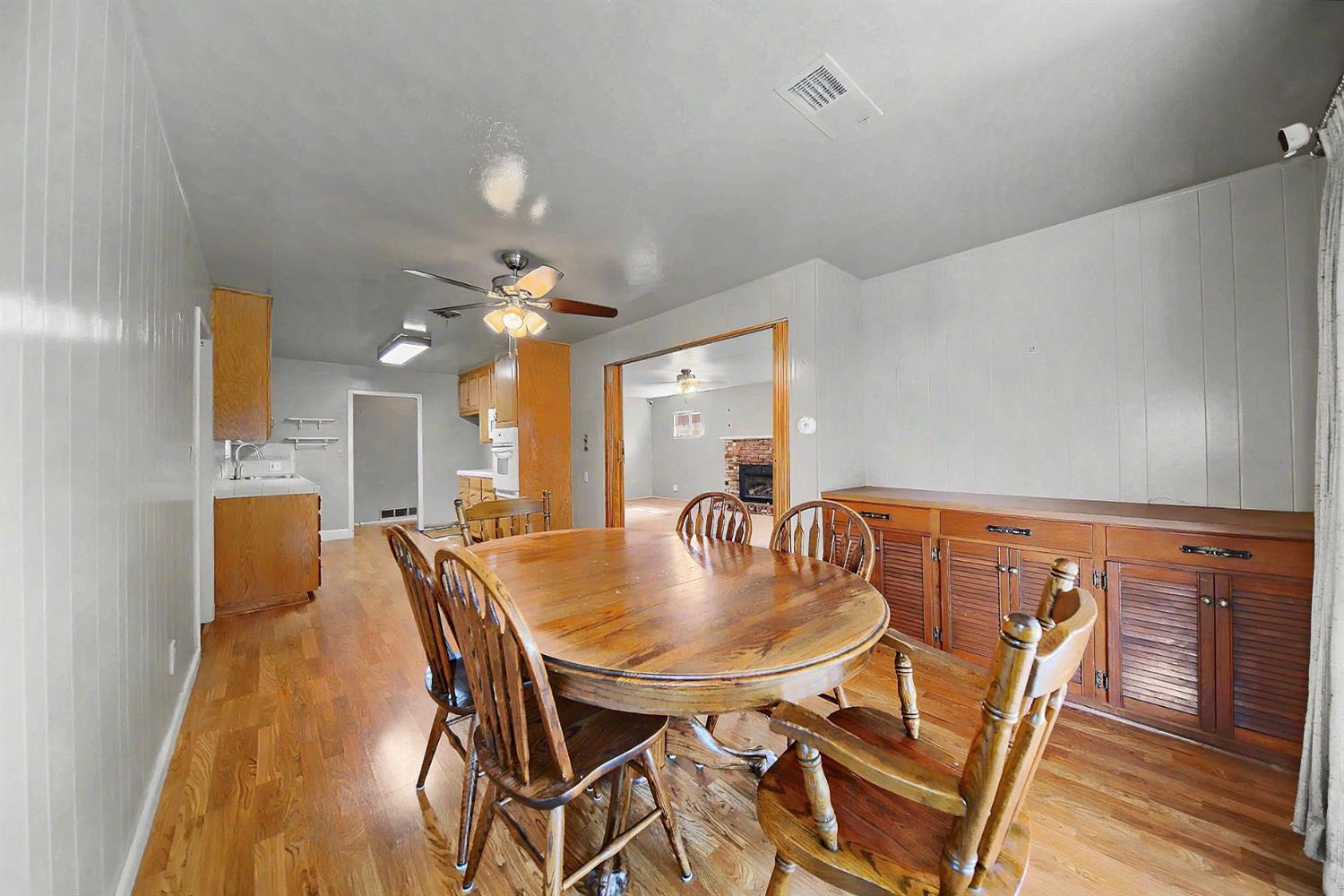 1215 Del Vale Ave, Modesto, CA 95350