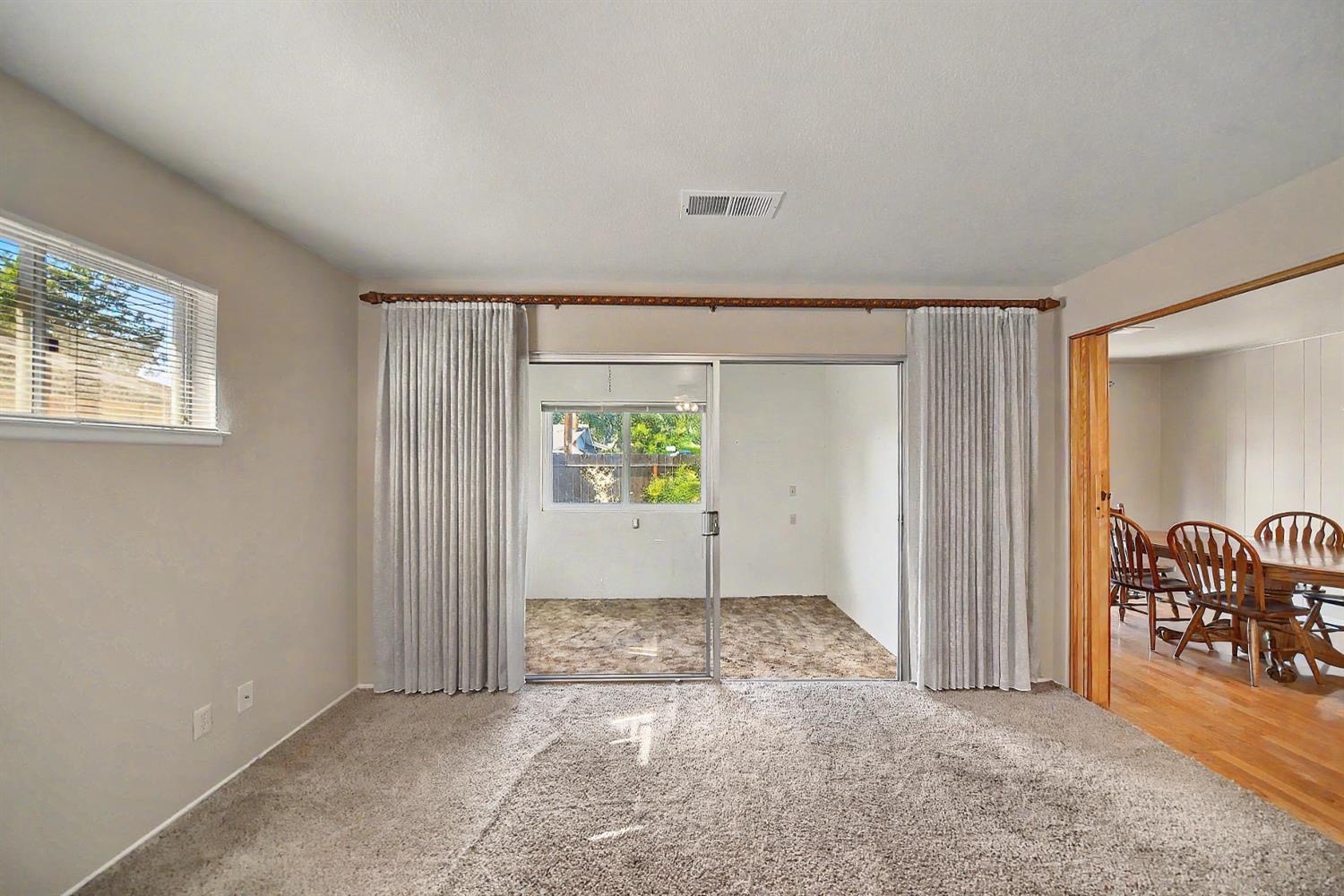 1215 Del Vale Ave, Modesto, CA 95350