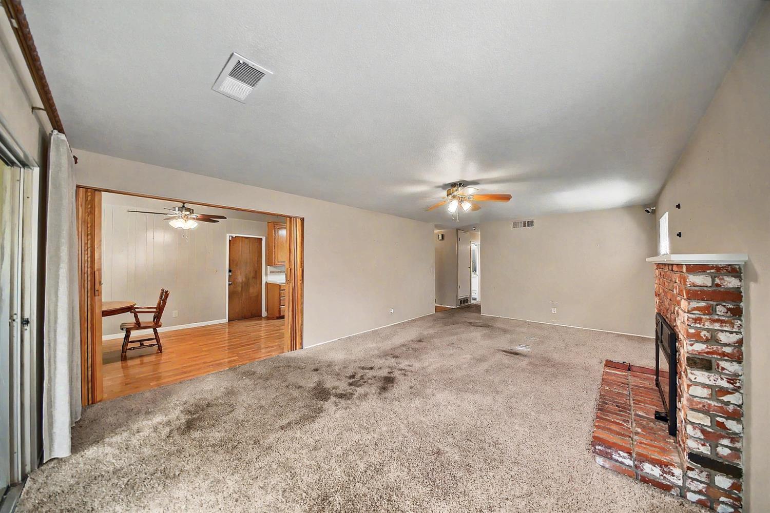 1215 Del Vale Ave, Modesto, CA 95350