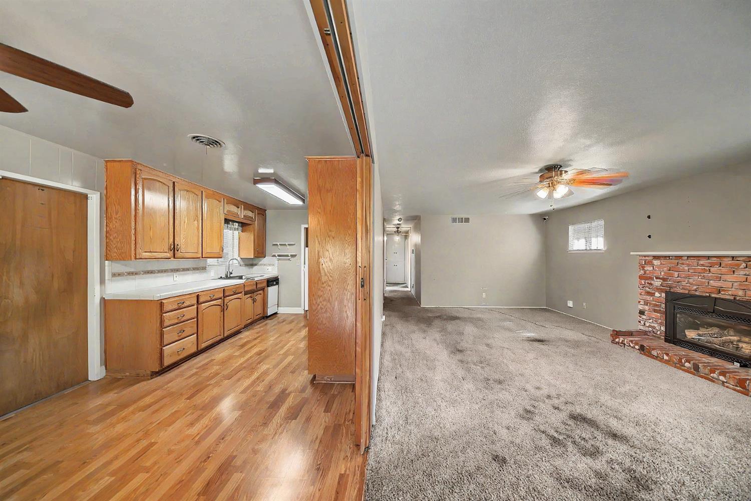 1215 Del Vale Ave, Modesto, CA 95350