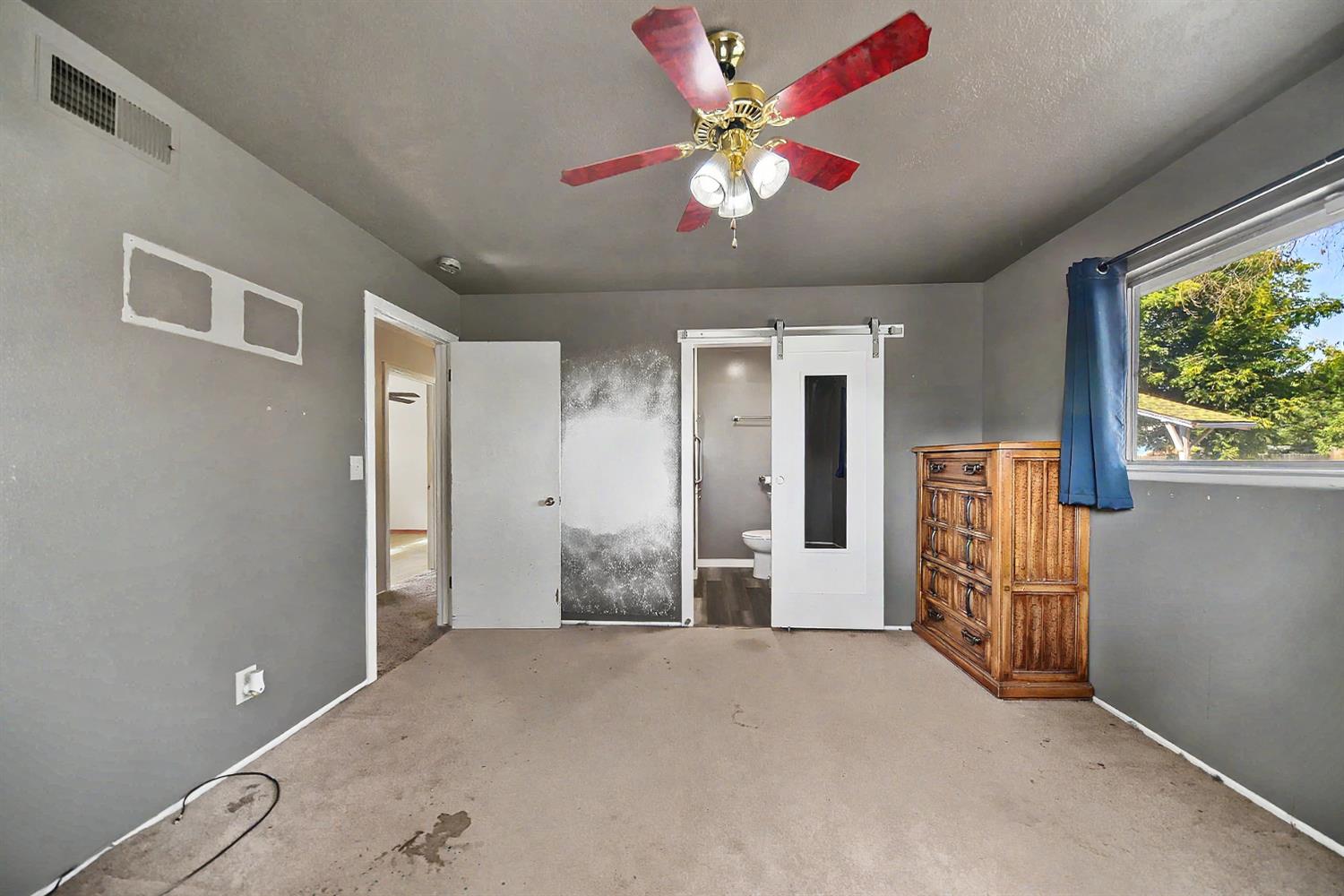 1215 Del Vale Ave, Modesto, CA 95350