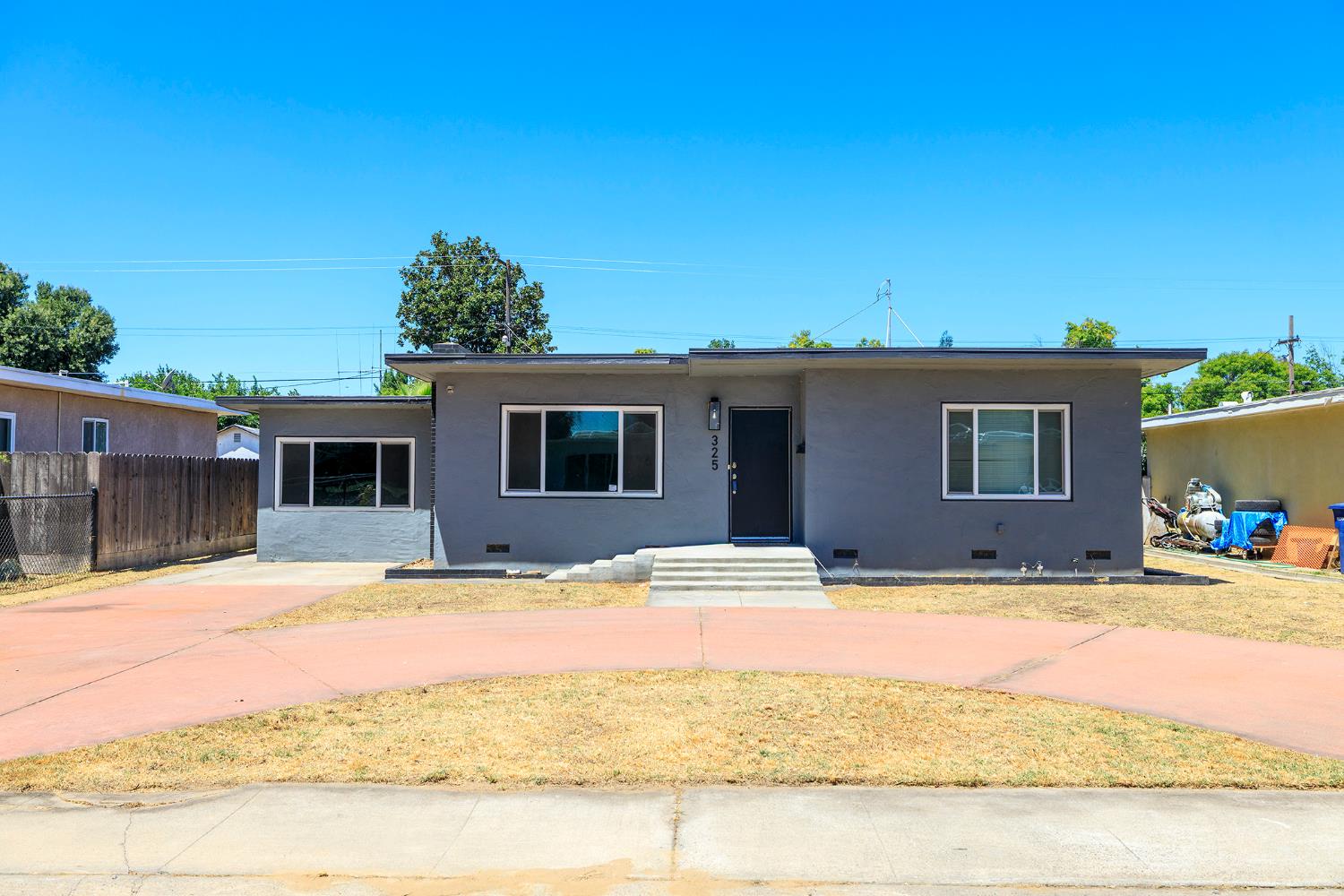 325 Oakshire Ave, Modesto, CA 95354