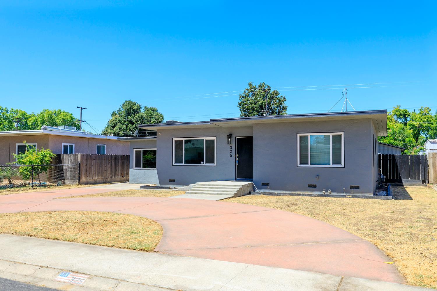 325 Oakshire Ave, Modesto, CA 95354