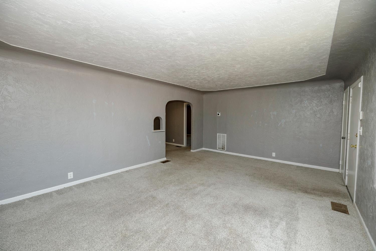 325 Oakshire Ave, Modesto, CA 95354